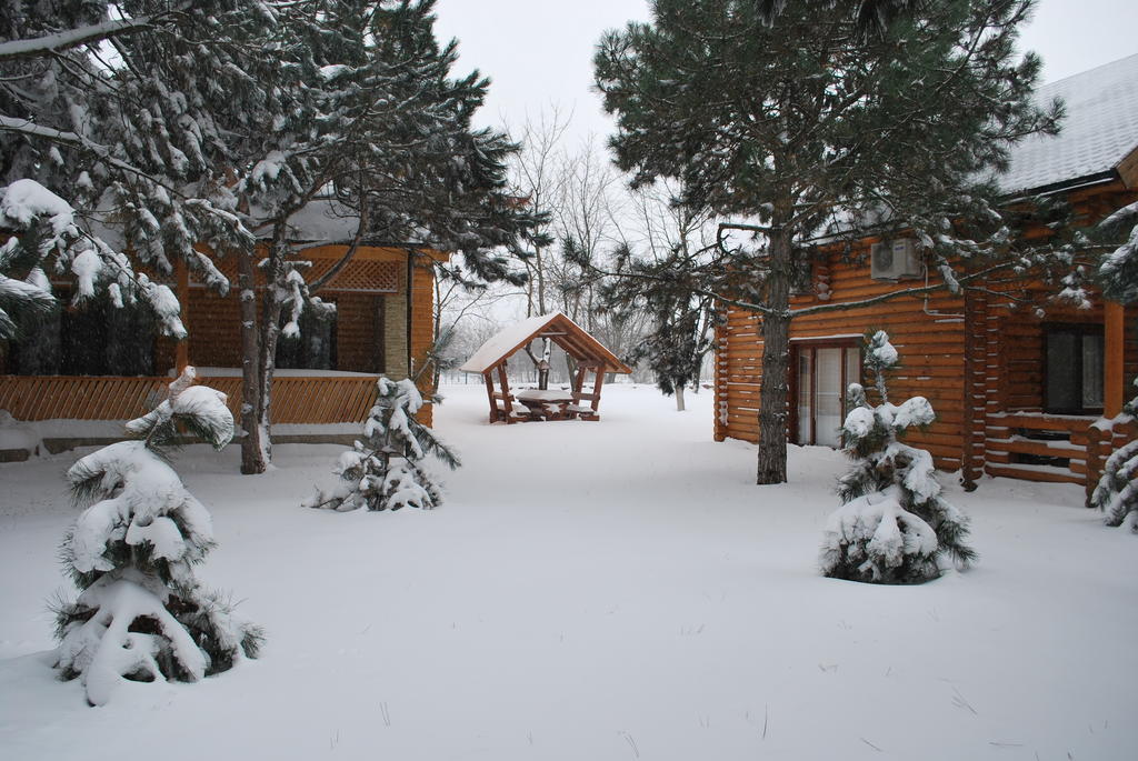 Kompleks Otdykha Elki-Palki Burlach'ya Balka Exterior photo