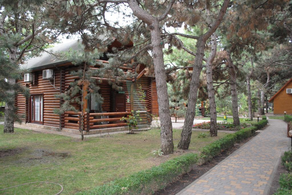 Kompleks Otdykha Elki-Palki Burlach'ya Balka Exterior photo