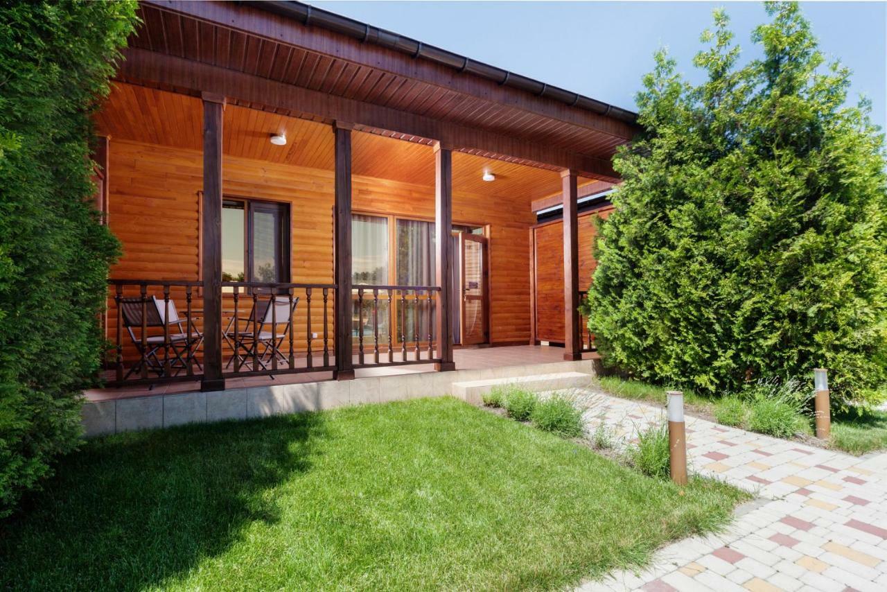Kompleks Otdykha Elki-Palki Burlach'ya Balka Exterior photo