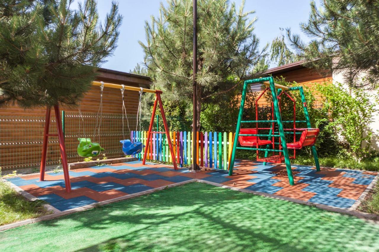 Kompleks Otdykha Elki-Palki Burlach'ya Balka Exterior photo